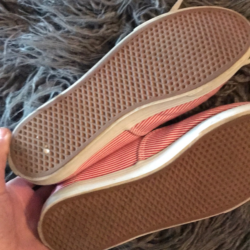 Vans - Picture 2 of 2